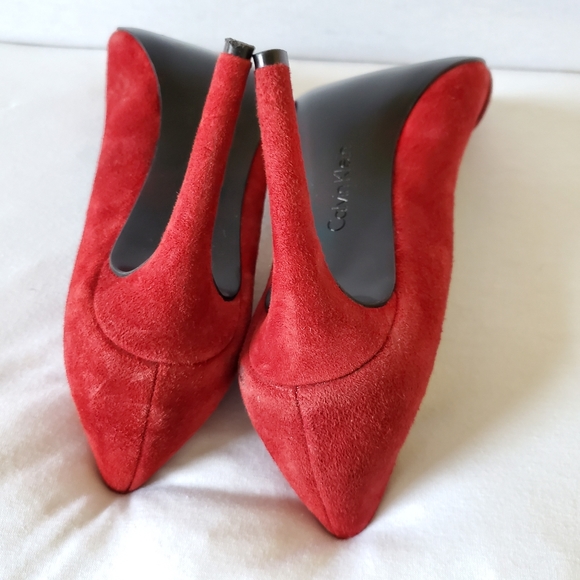 Calvin Klein CALIDA Red Suede Pumps - Picture 7 of 7